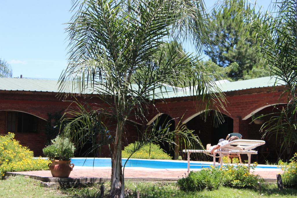 Tupasy Hotel Colonia Carlos Pellegrini Esterno foto